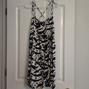 Old Navy Black and White Midi Dress